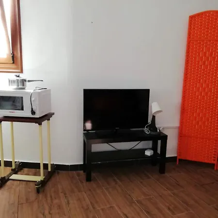 Studio At 600 M Away From The Beach With City View And Wifi *