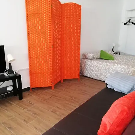 Appartement Studio At 600 M Away From The Beach With City View And Wifi Tías